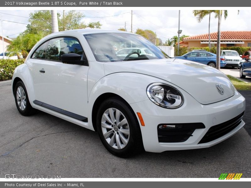 Pure White / Titan Black 2017 Volkswagen Beetle 1.8T S Coupe