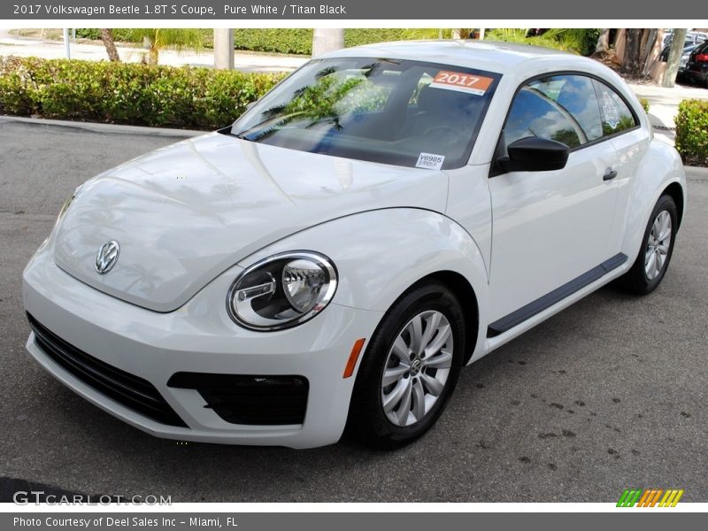 Pure White / Titan Black 2017 Volkswagen Beetle 1.8T S Coupe
