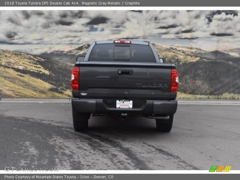 Magnetic Gray Metallic / Graphite 2018 Toyota Tundra SR5 Double Cab 4x4