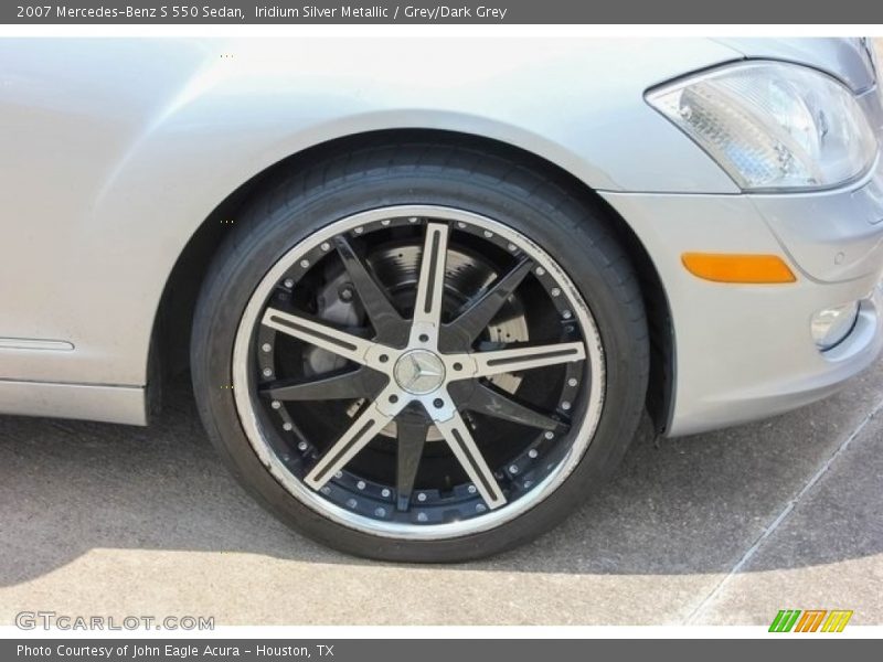 Iridium Silver Metallic / Grey/Dark Grey 2007 Mercedes-Benz S 550 Sedan