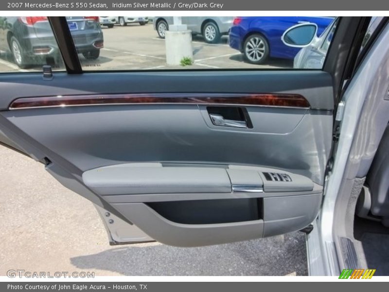 Iridium Silver Metallic / Grey/Dark Grey 2007 Mercedes-Benz S 550 Sedan