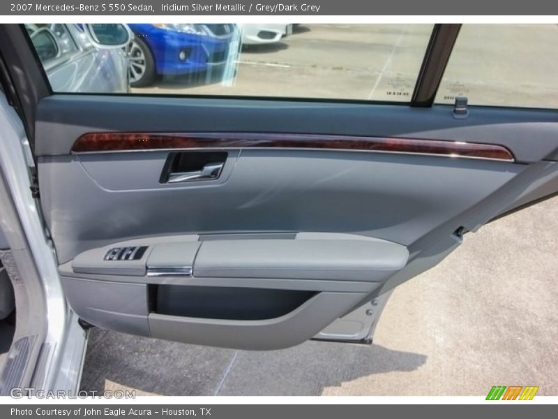 Iridium Silver Metallic / Grey/Dark Grey 2007 Mercedes-Benz S 550 Sedan