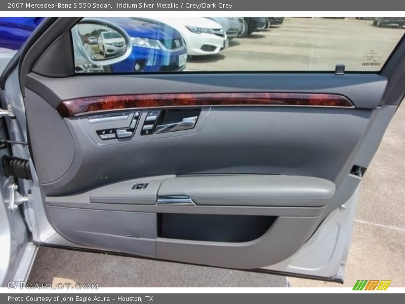 Iridium Silver Metallic / Grey/Dark Grey 2007 Mercedes-Benz S 550 Sedan