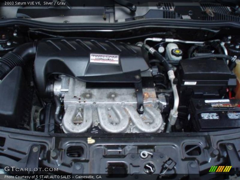 Silver / Gray 2003 Saturn VUE V6