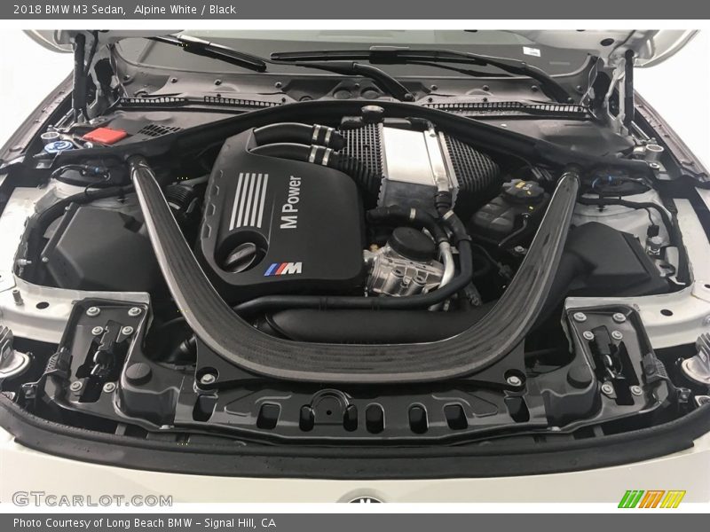 Alpine White / Black 2018 BMW M3 Sedan