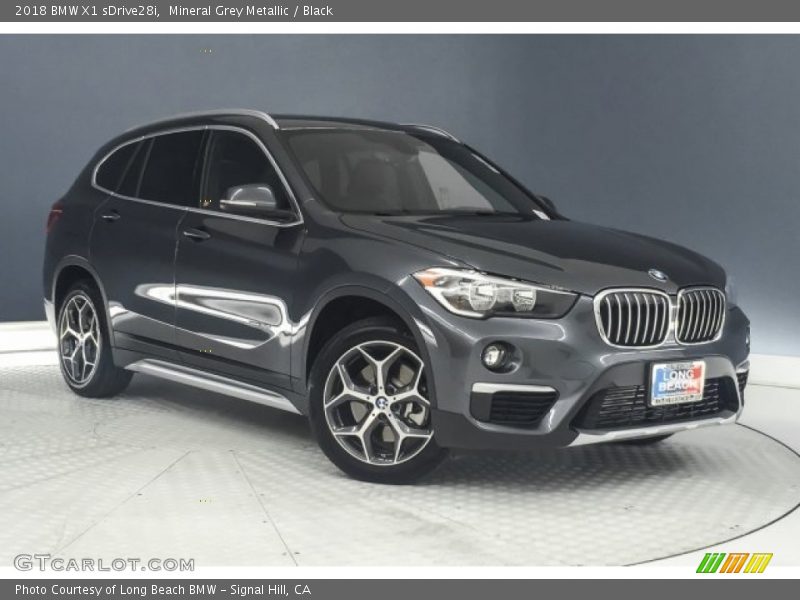 Mineral Grey Metallic / Black 2018 BMW X1 sDrive28i