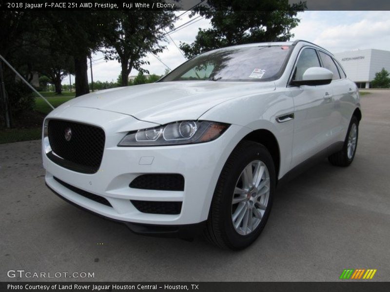 Fuji White / Ebony 2018 Jaguar F-PACE 25t AWD Prestige