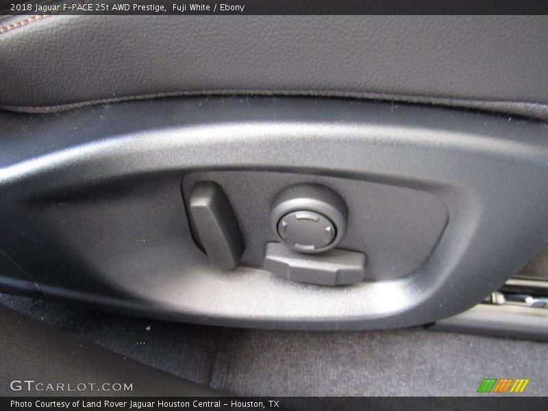 Fuji White / Ebony 2018 Jaguar F-PACE 25t AWD Prestige