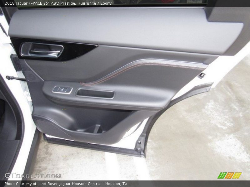 Fuji White / Ebony 2018 Jaguar F-PACE 25t AWD Prestige
