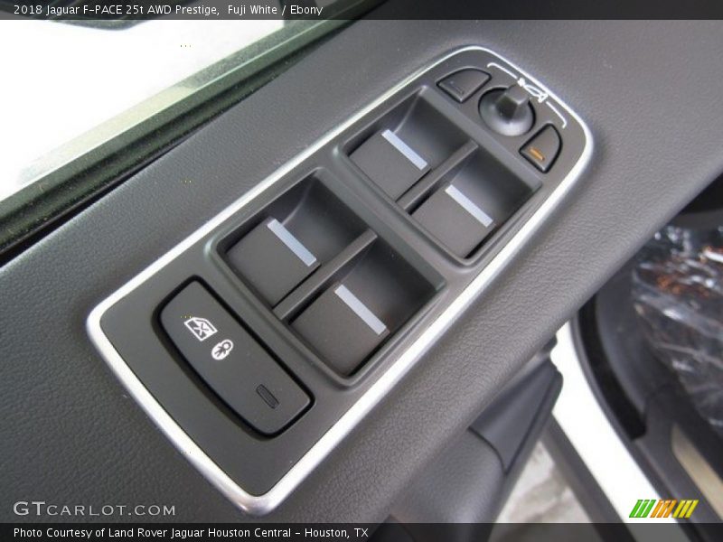 Fuji White / Ebony 2018 Jaguar F-PACE 25t AWD Prestige