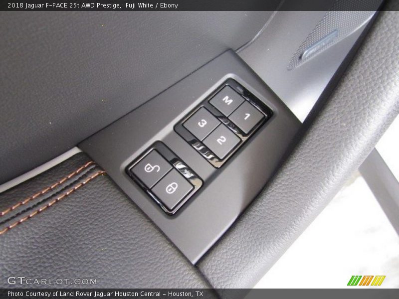 Fuji White / Ebony 2018 Jaguar F-PACE 25t AWD Prestige