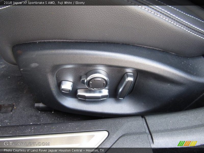 Controls of 2018 XF Sportbrake S AWD