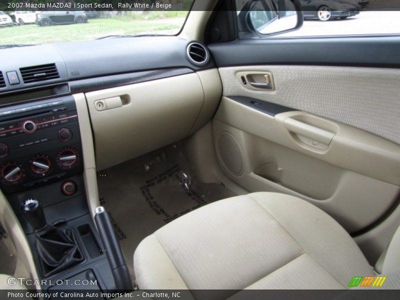 Rally White / Beige 2007 Mazda MAZDA3 i Sport Sedan