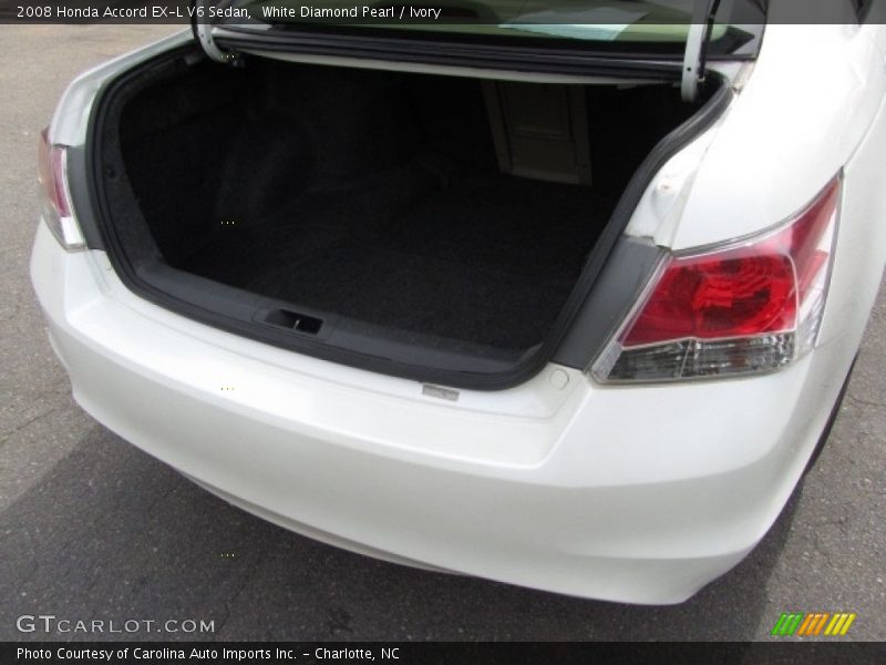 White Diamond Pearl / Ivory 2008 Honda Accord EX-L V6 Sedan