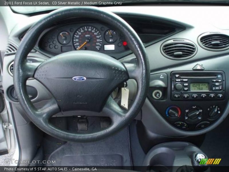 CD Silver Metallic / Medium Graphite Grey 2001 Ford Focus LX Sedan