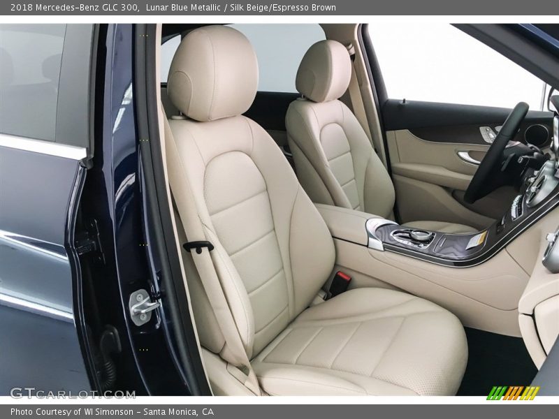 Lunar Blue Metallic / Silk Beige/Espresso Brown 2018 Mercedes-Benz GLC 300