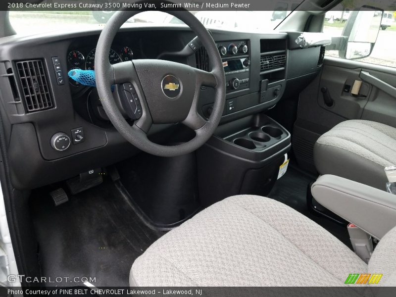 Summit White / Medium Pewter 2018 Chevrolet Express Cutaway 3500 Moving Van