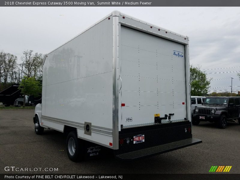 Summit White / Medium Pewter 2018 Chevrolet Express Cutaway 3500 Moving Van