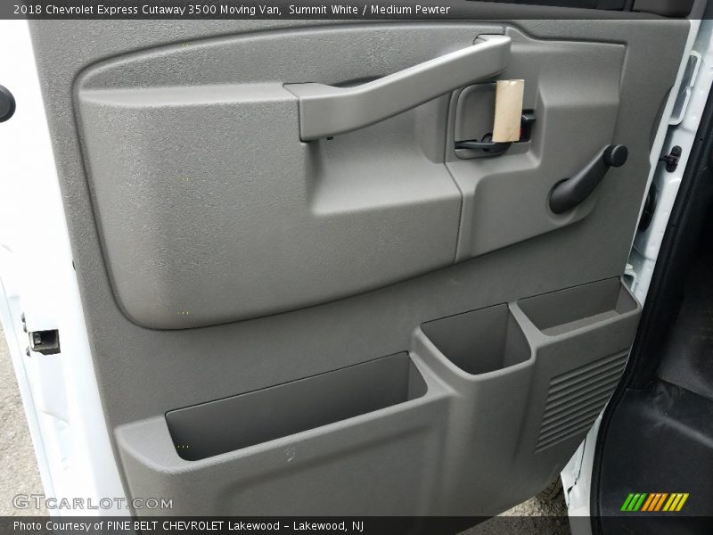 Summit White / Medium Pewter 2018 Chevrolet Express Cutaway 3500 Moving Van