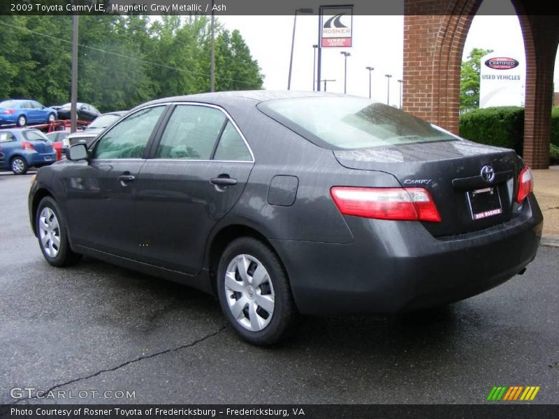 Magnetic Gray Metallic / Ash 2009 Toyota Camry LE