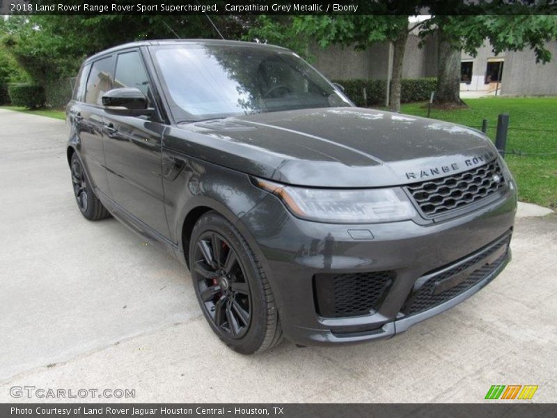 Front 3/4 View of 2018 Range Rover Sport Supercharged