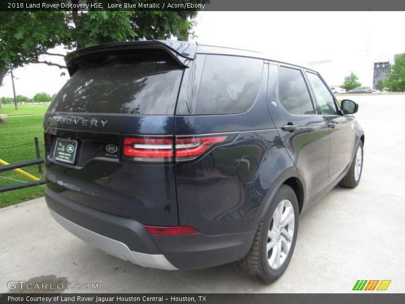 Loire Blue Metallic / Acorn/Ebony 2018 Land Rover Discovery HSE