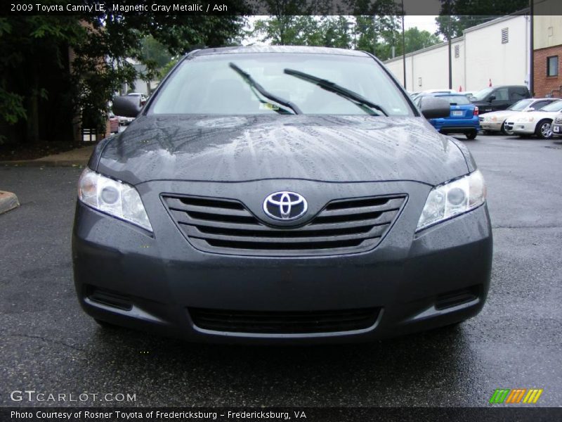 Magnetic Gray Metallic / Ash 2009 Toyota Camry LE