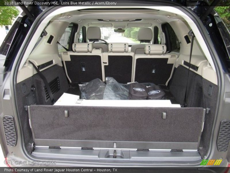 Loire Blue Metallic / Acorn/Ebony 2018 Land Rover Discovery HSE