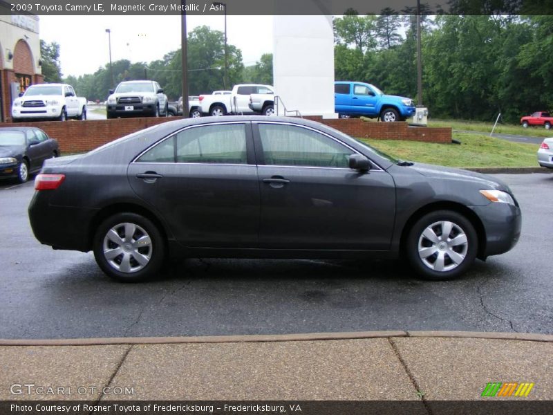 Magnetic Gray Metallic / Ash 2009 Toyota Camry LE