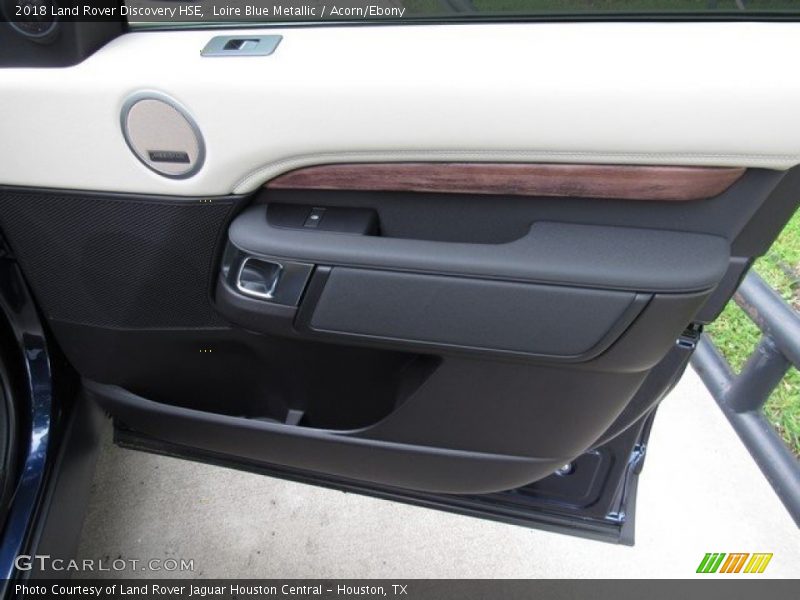 Loire Blue Metallic / Acorn/Ebony 2018 Land Rover Discovery HSE