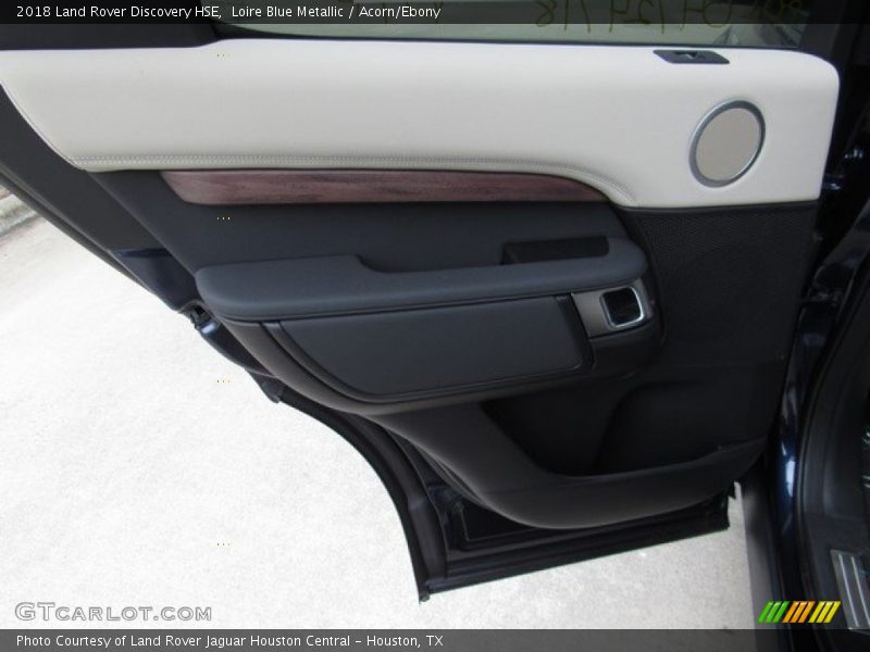 Loire Blue Metallic / Acorn/Ebony 2018 Land Rover Discovery HSE