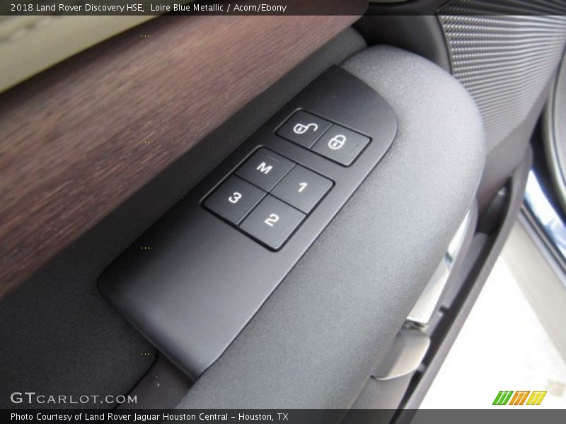 Loire Blue Metallic / Acorn/Ebony 2018 Land Rover Discovery HSE