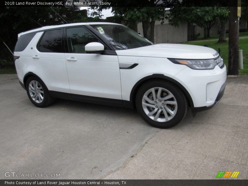 Fuji White / Acorn/Ebony 2018 Land Rover Discovery HSE