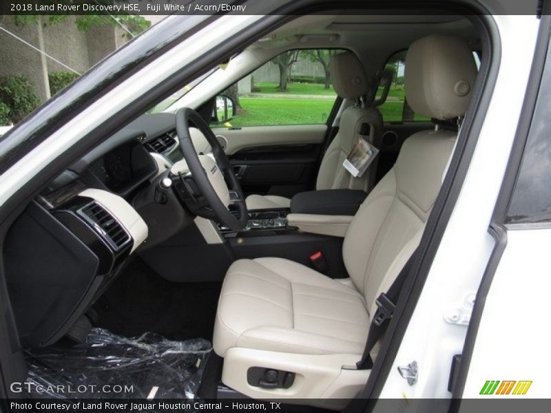 Fuji White / Acorn/Ebony 2018 Land Rover Discovery HSE