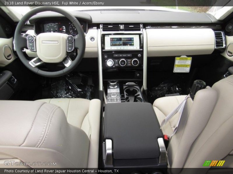 Fuji White / Acorn/Ebony 2018 Land Rover Discovery HSE