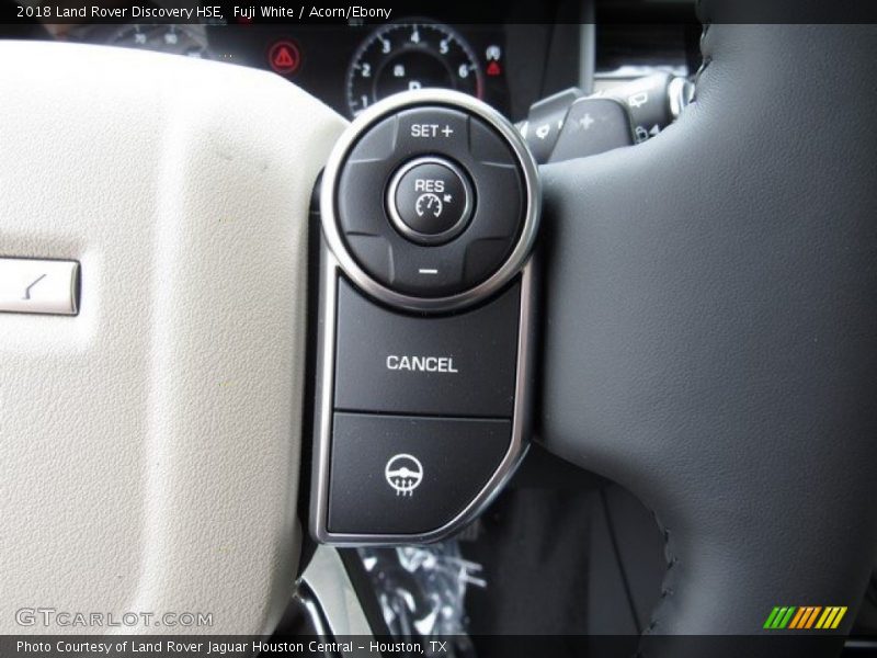 Fuji White / Acorn/Ebony 2018 Land Rover Discovery HSE