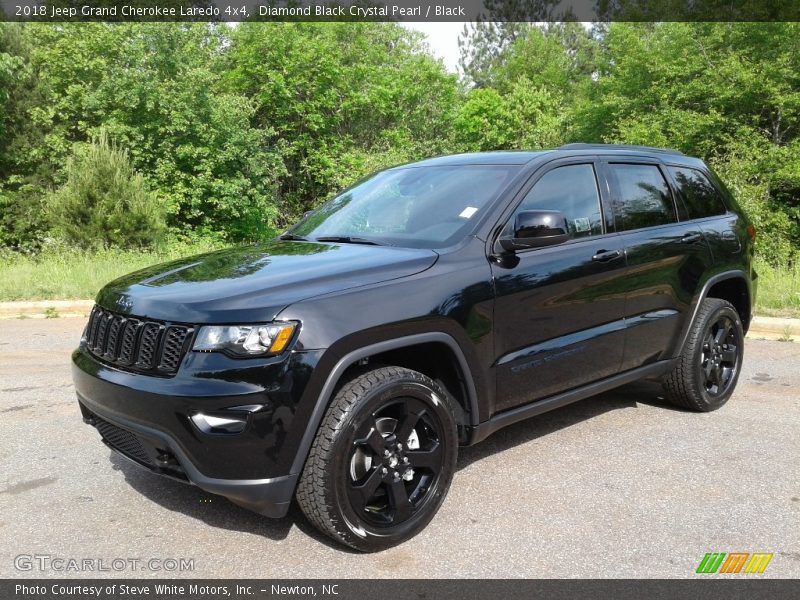 Diamond Black Crystal Pearl / Black 2018 Jeep Grand Cherokee Laredo 4x4