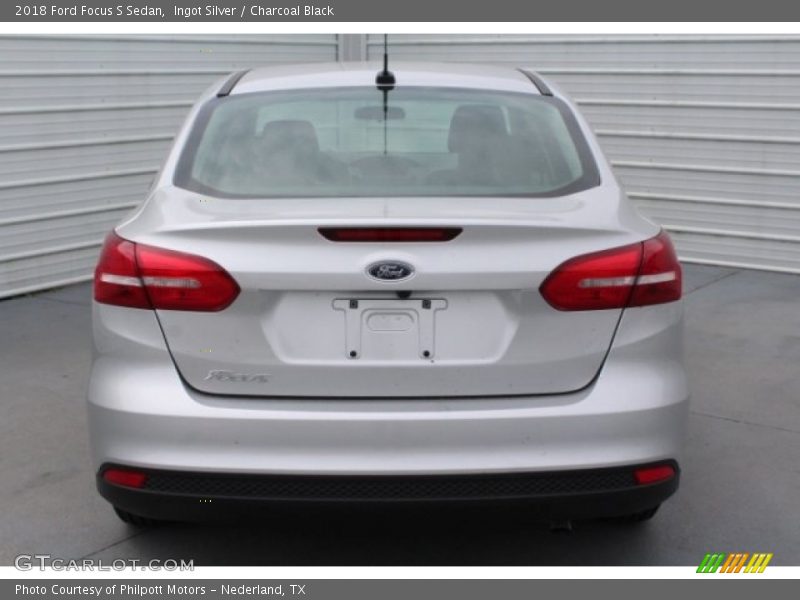 Ingot Silver / Charcoal Black 2018 Ford Focus S Sedan