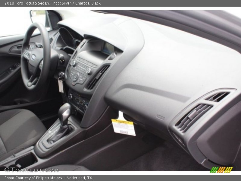 Ingot Silver / Charcoal Black 2018 Ford Focus S Sedan