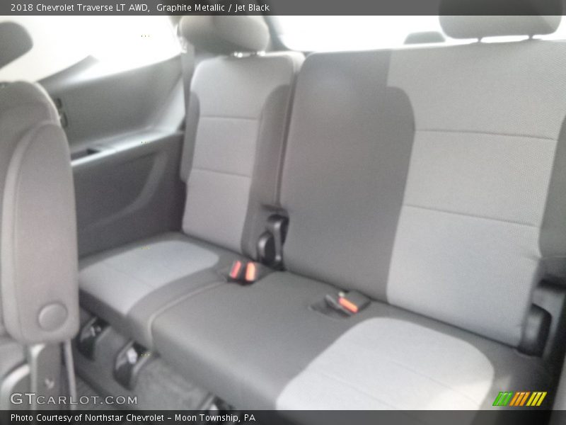 Graphite Metallic / Jet Black 2018 Chevrolet Traverse LT AWD