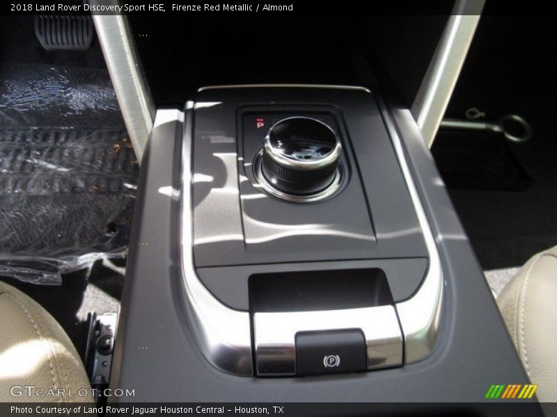 Firenze Red Metallic / Almond 2018 Land Rover Discovery Sport HSE