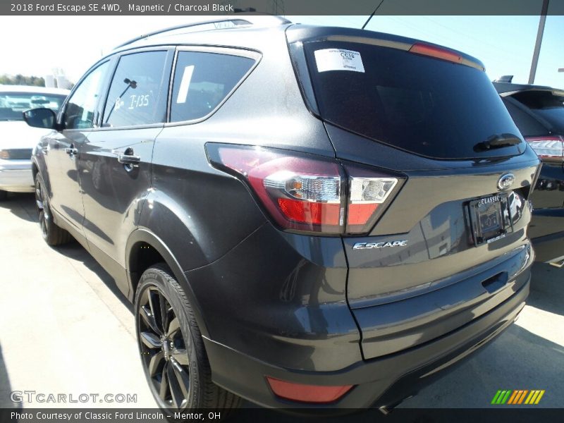 Magnetic / Charcoal Black 2018 Ford Escape SE 4WD