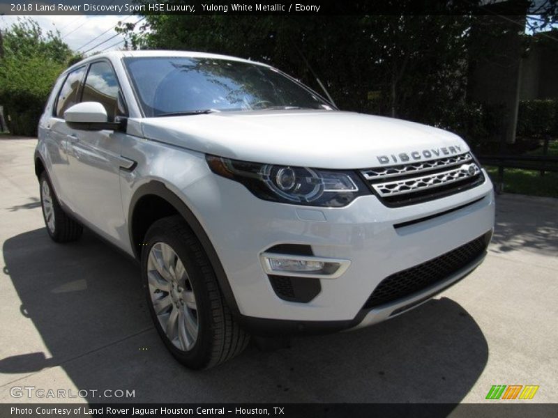 Yulong White Metallic / Ebony 2018 Land Rover Discovery Sport HSE Luxury