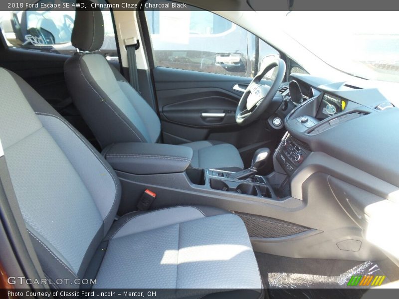 Cinnamon Glaze / Charcoal Black 2018 Ford Escape SE 4WD