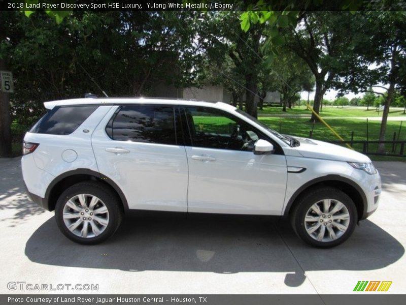 Yulong White Metallic / Ebony 2018 Land Rover Discovery Sport HSE Luxury