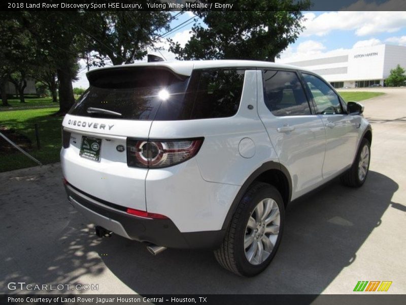 Yulong White Metallic / Ebony 2018 Land Rover Discovery Sport HSE Luxury