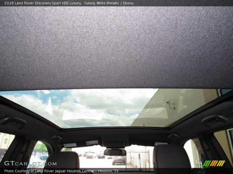 Yulong White Metallic / Ebony 2018 Land Rover Discovery Sport HSE Luxury