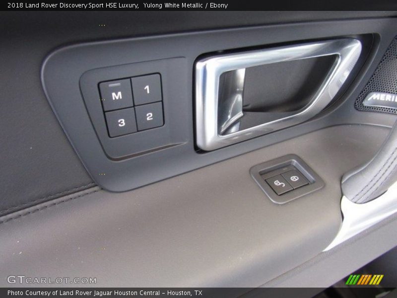 Yulong White Metallic / Ebony 2018 Land Rover Discovery Sport HSE Luxury