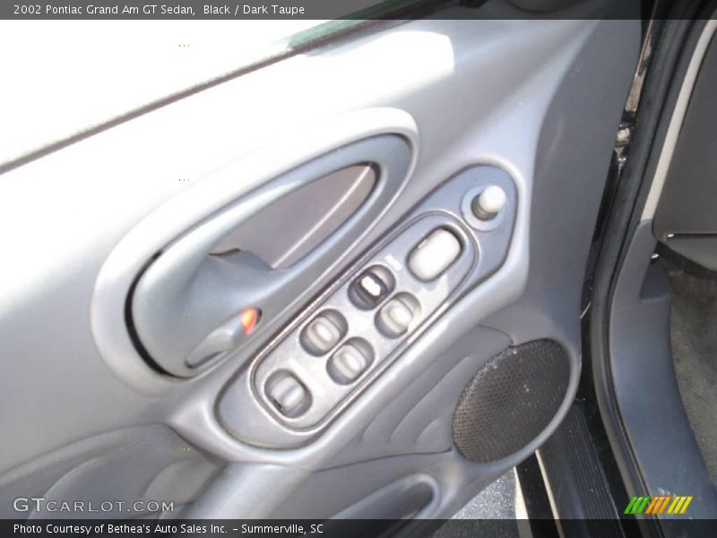 Black / Dark Taupe 2002 Pontiac Grand Am GT Sedan