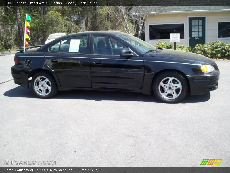 Black / Dark Taupe 2002 Pontiac Grand Am GT Sedan